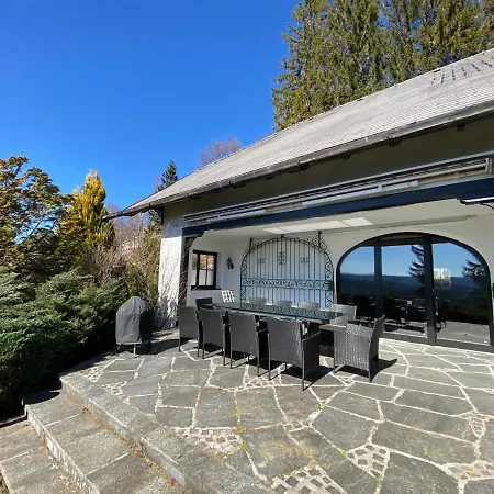 Schwarzwald-villa Mit Indoor-pool Ferienhaus