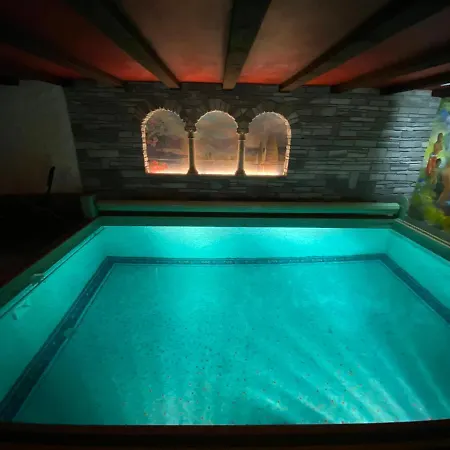 بيت للعطل Schwarzwald-villa Mit Indoor-pool فيلدبرج