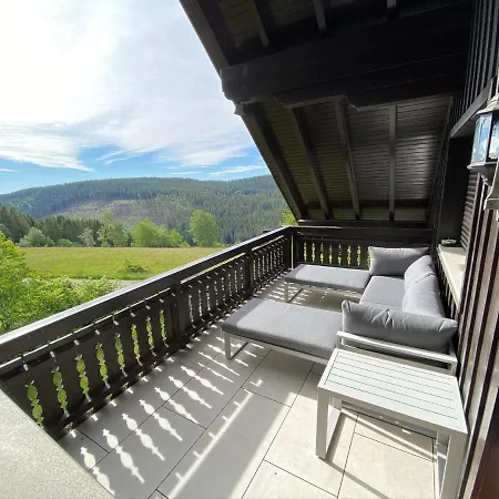 بيت للعطل Schwarzwald-villa Mit Indoor-pool فيلدبرج